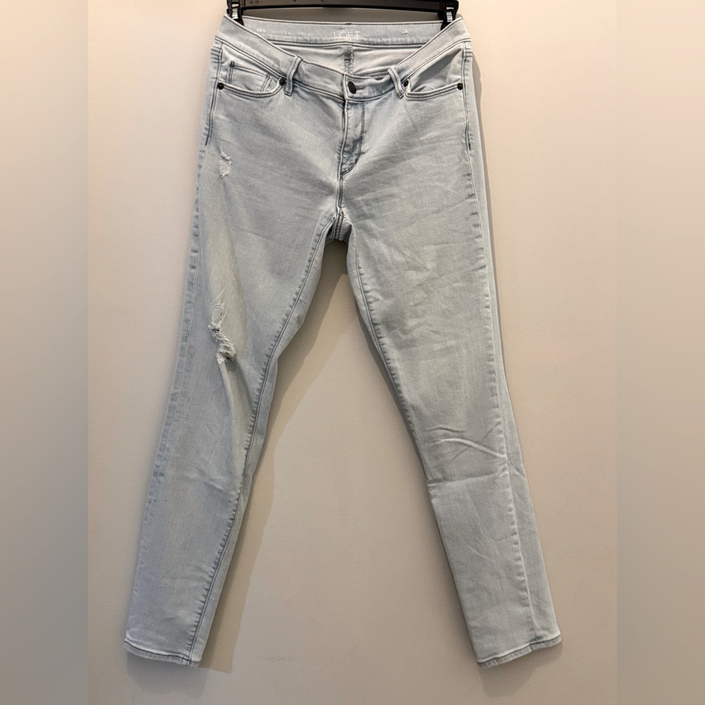 Loft Women’s Skinny Light Wash Jeans - Size 29/8
